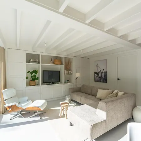 In Netherlands Near Sandy Tatil Evi *